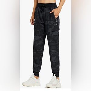 Libin Women’s Cargo Joggers Camo